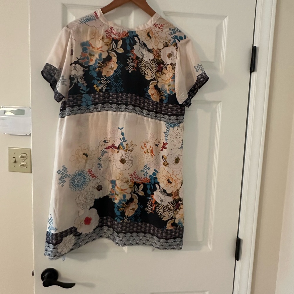 Johnny Was silk floral tunic size M - Picture 4 of 4